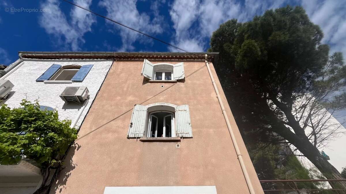 Appartement à PORT-DE-BOUC