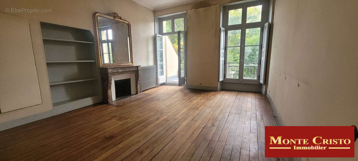 Appartement à VERSAILLES