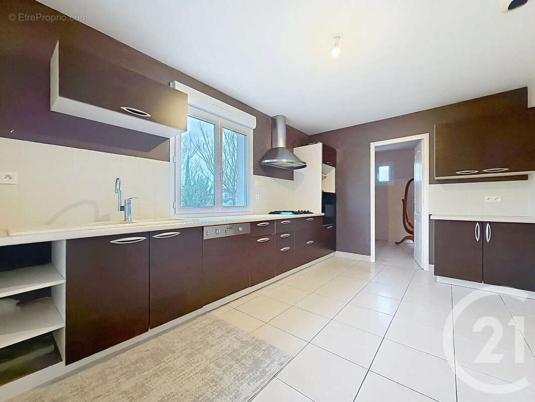 Maison à VILLECHETIF