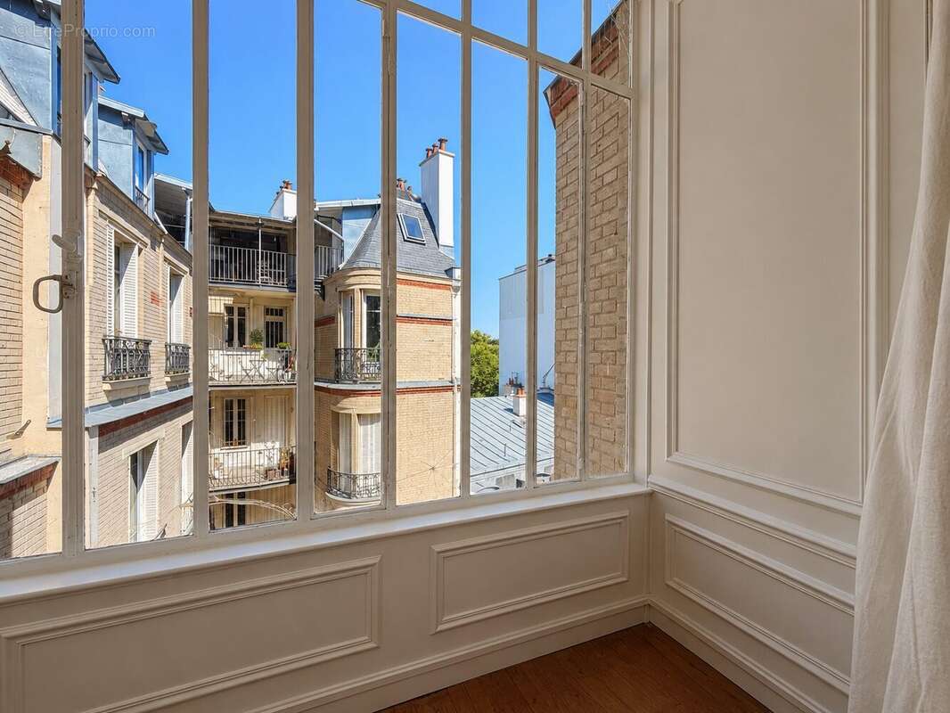 Appartement à PARIS-7E