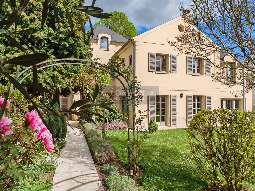 Maison à VERSAILLES