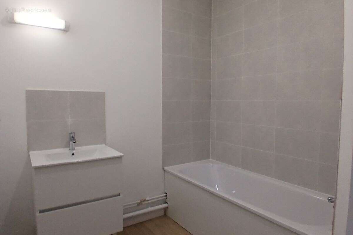 Appartement à MARSEILLE-11E