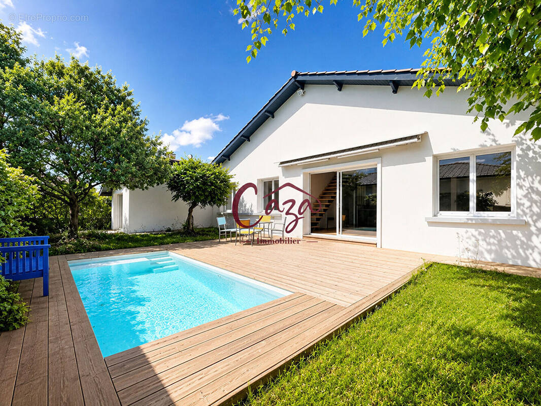 Maison à CARIGNAN-DE-BORDEAUX