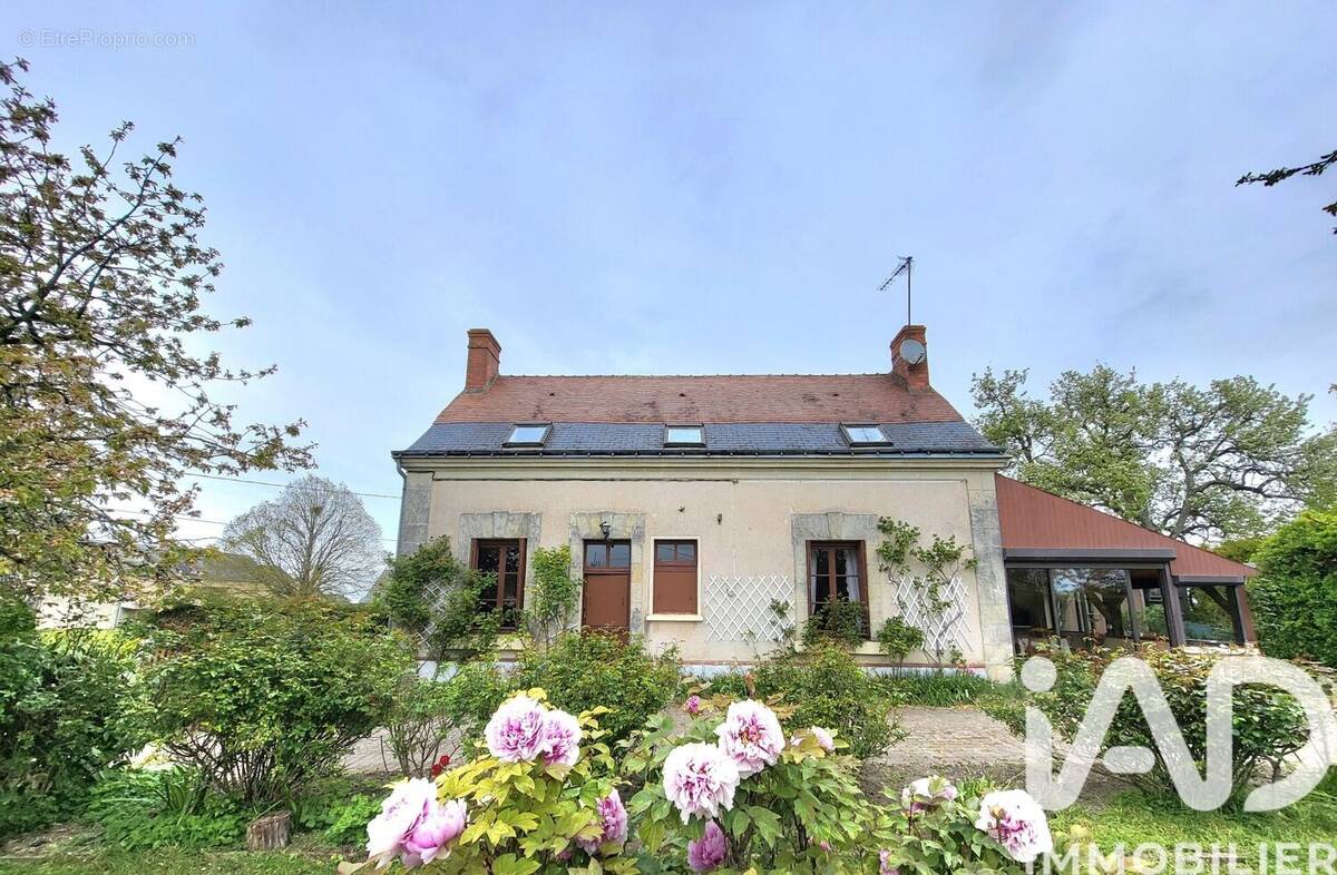 Photo 1 - Maison à NEUILLE-PONT-PIERRE