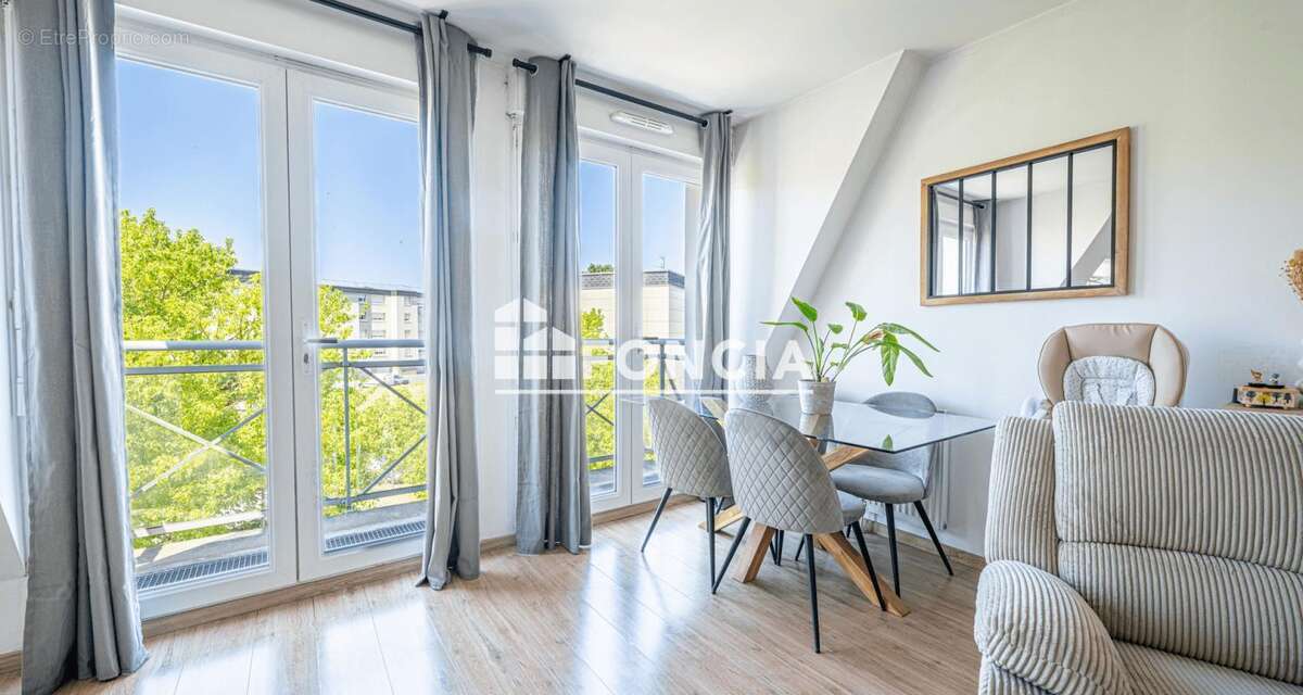 F2 avec balcon et parking vendu libre - photo 2
