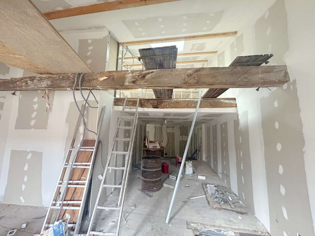 Appartement à LARAGNE-MONTEGLIN