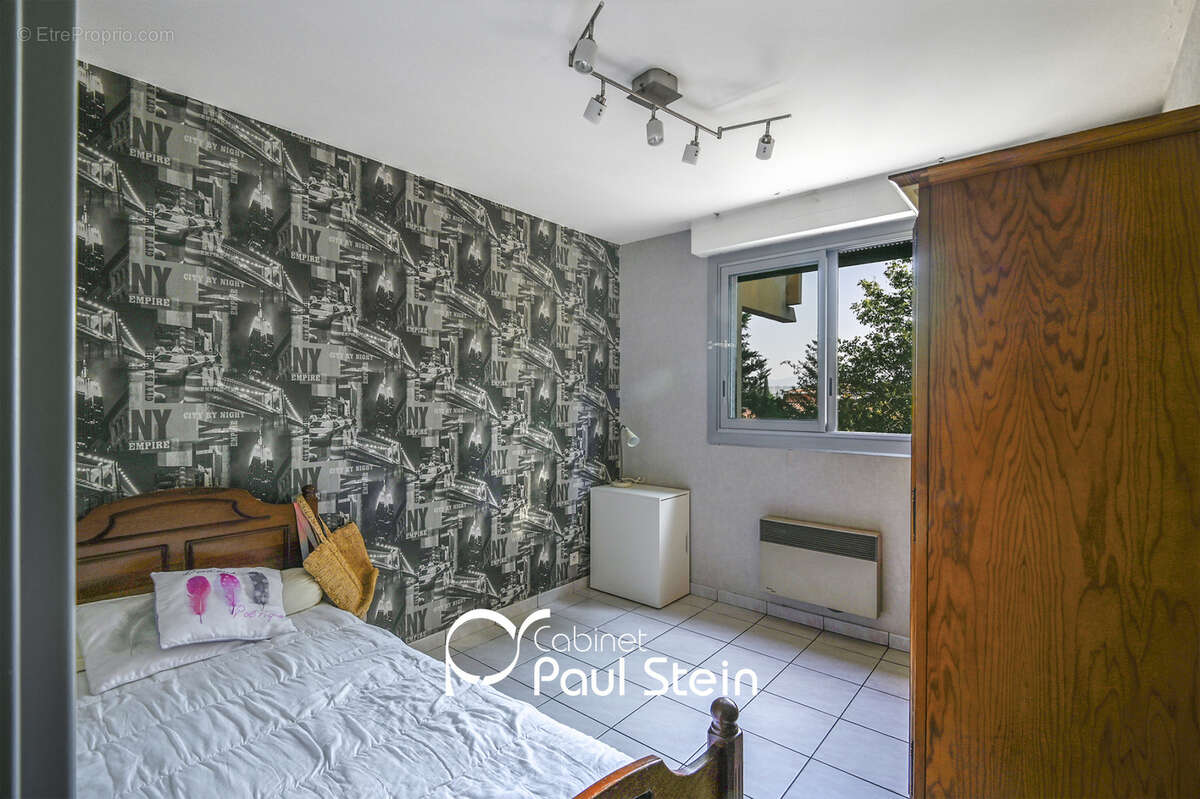 T4 familial avec terrasse, cave et parking   Résidence sécurisée et arborée   Marseille 10ème - photo 6