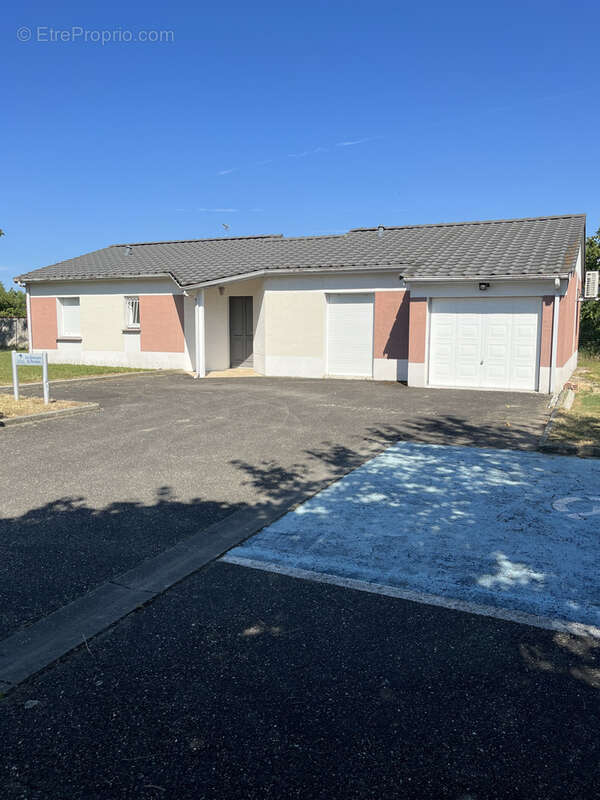 Appartement à LE PASSAGE