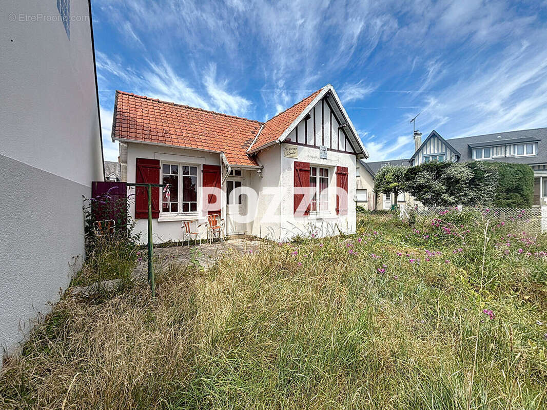 Maison à AGON-COUTAINVILLE