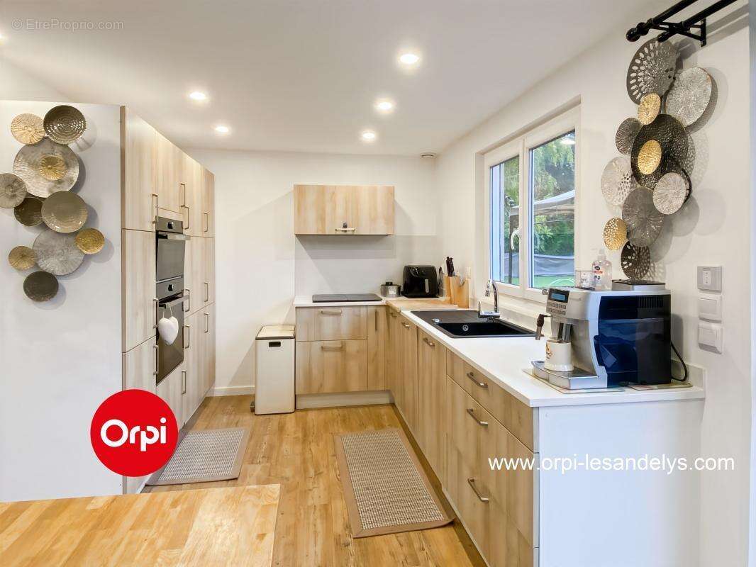 Maison à SAINT-CLAIR-SUR-EPTE