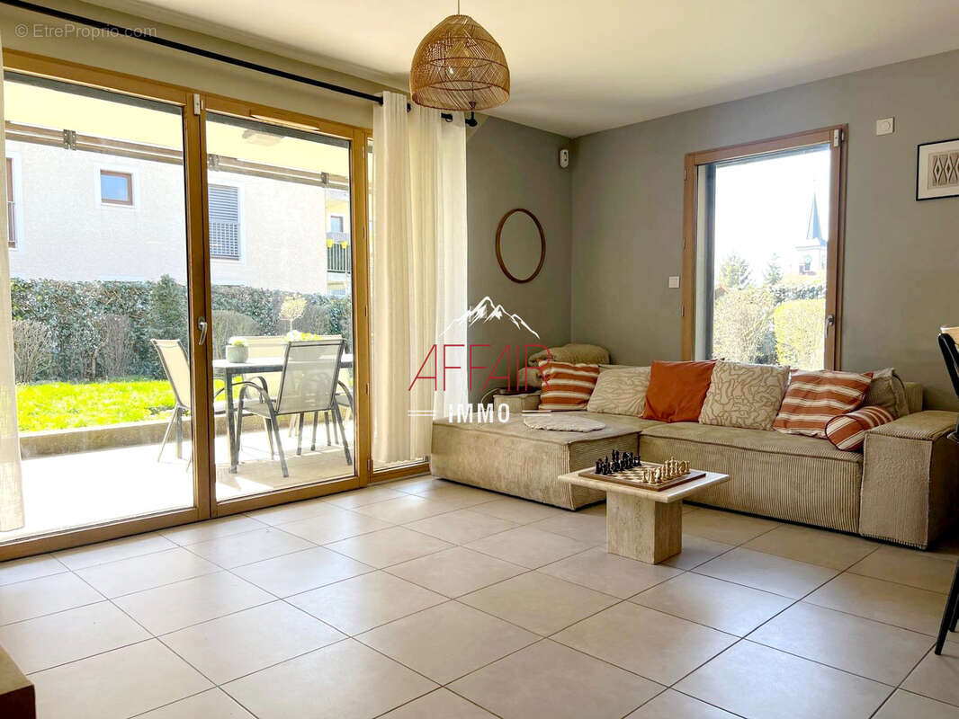 Appartement à NEYDENS