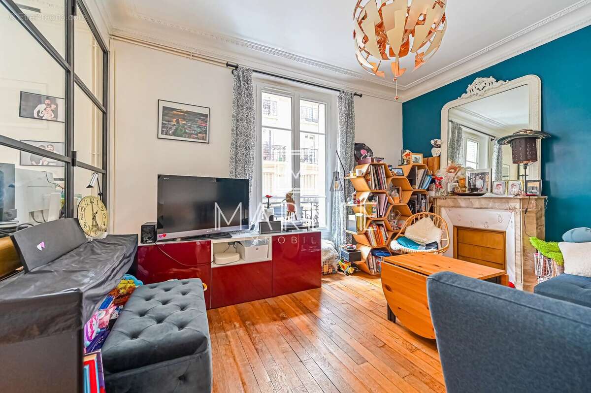 Appartement à PARIS-15E