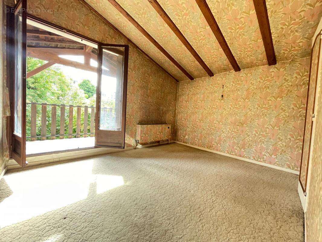 Maison à SAINTE-FOY-LES-LYON