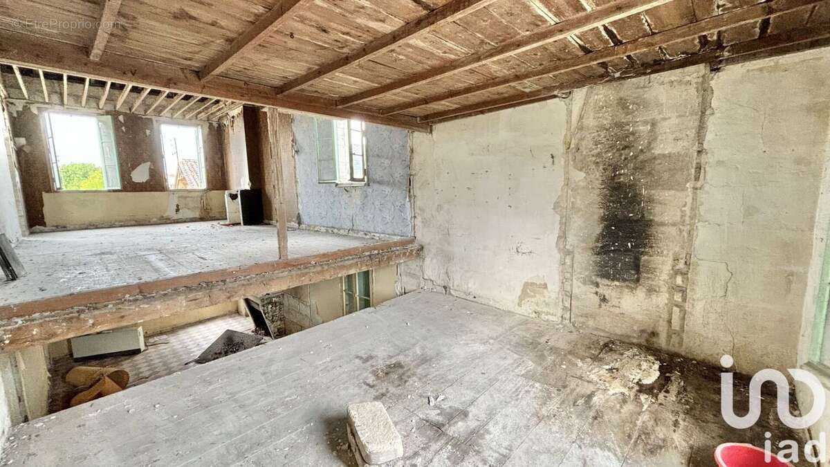 Photo 5 - Appartement à SALIGNAC