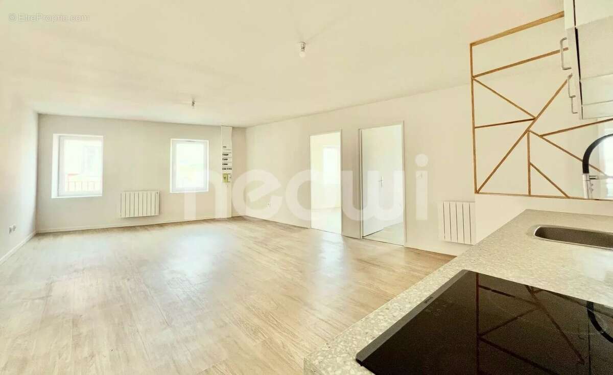 Appartement à AIGUEPERSE