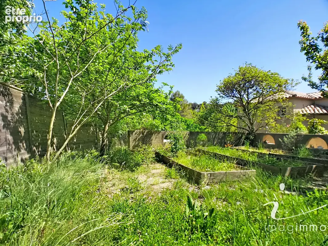 Maison 3 chambres avec annexes sur un terrain piscinable de 1260m2 - photo 12