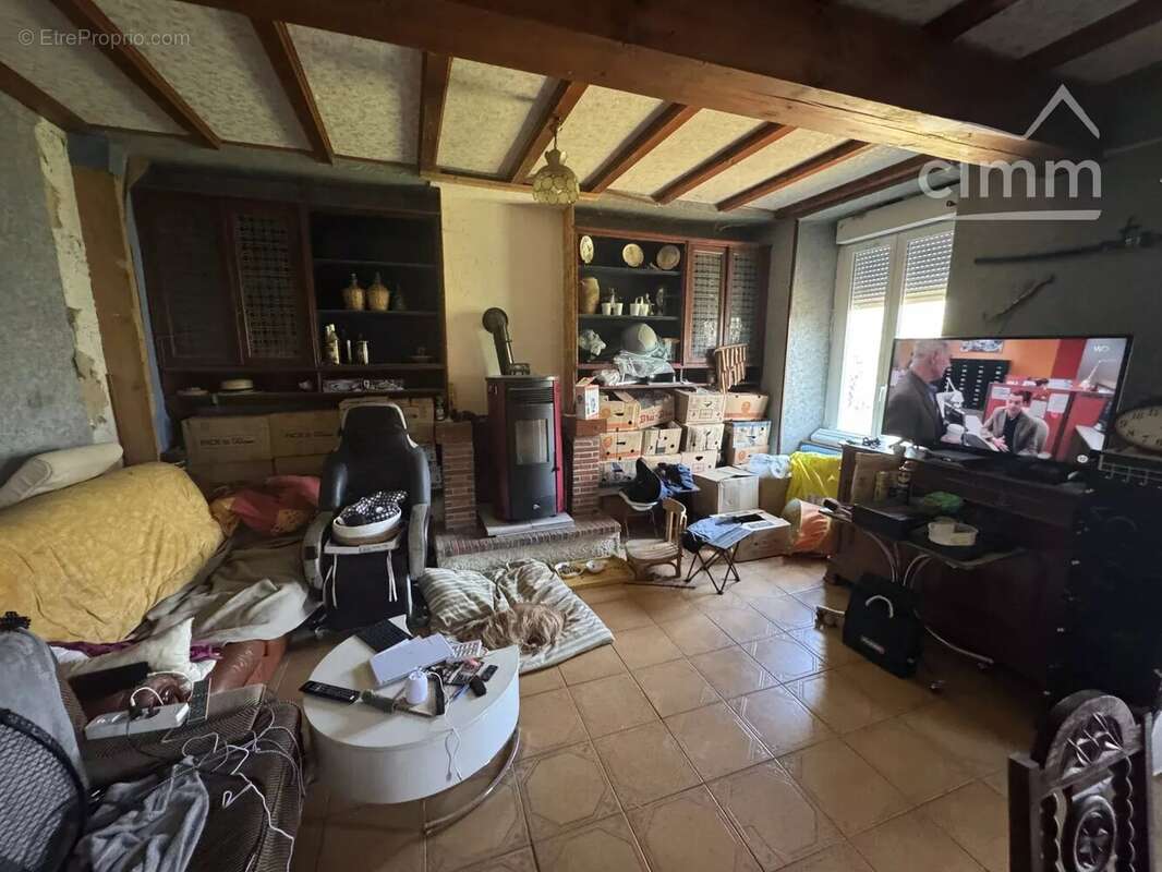 Maison d'habitation avec dépendances et jardin - photo 15