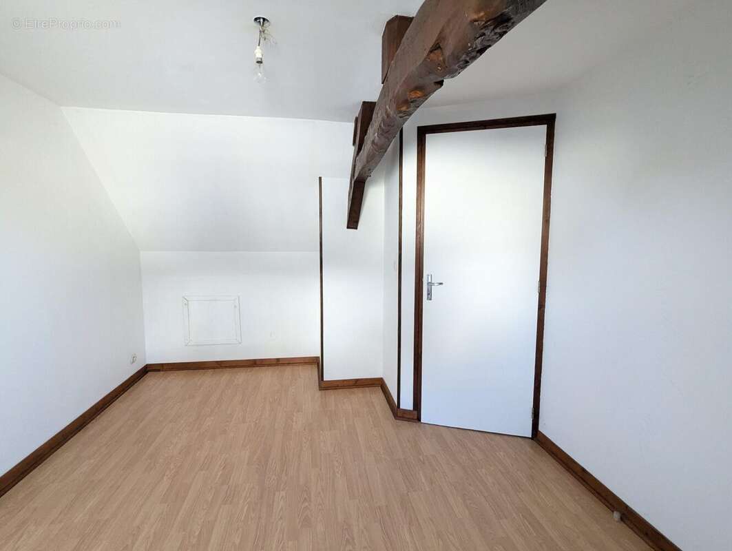 chambre 2 T4