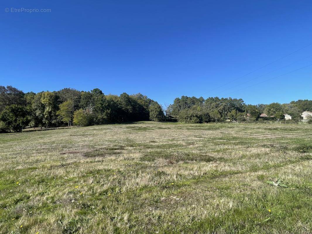 Terrain à BOULAZAC