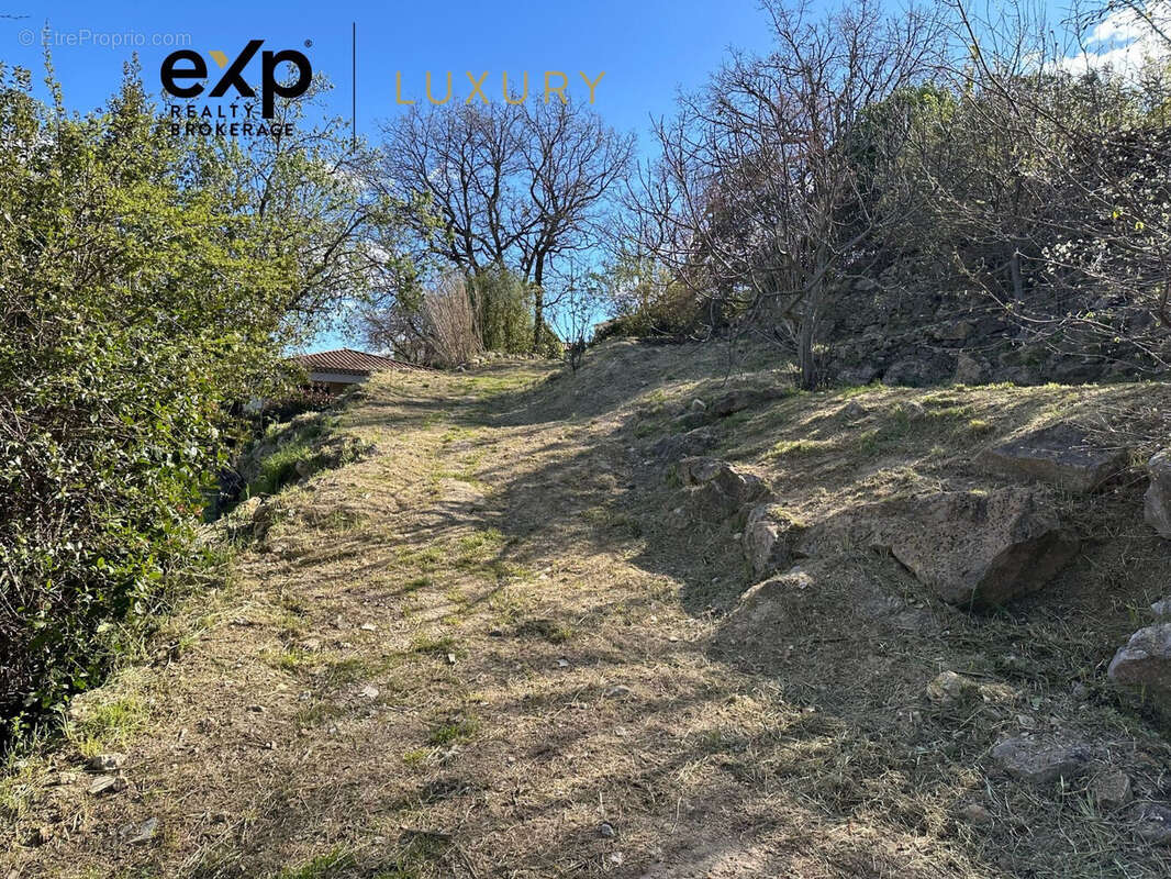 Terrain à BELCODENE