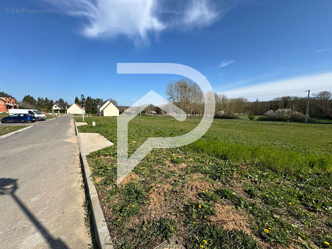 Terrain à SAINT-GEORGES-MOTEL