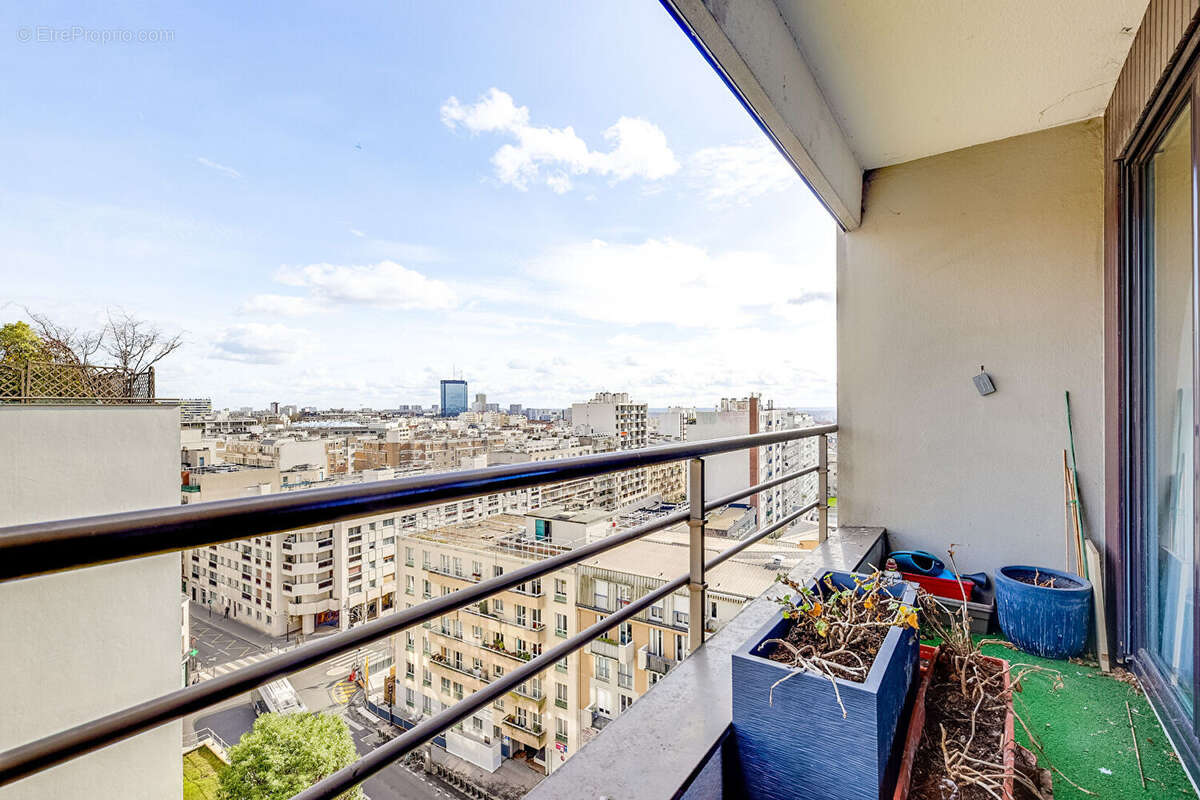 Appartement à PARIS-20E
