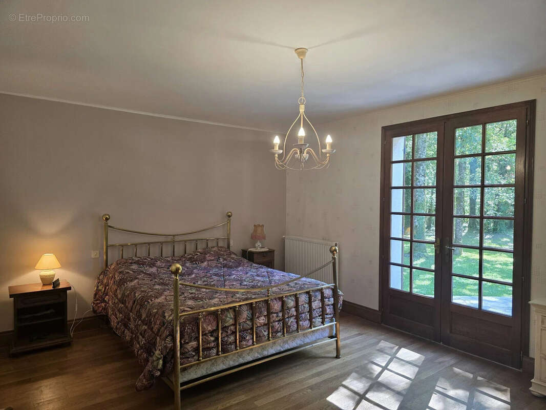 Maison à COURGEAC