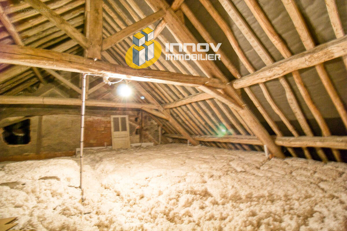 Maison à SAINT-LOUP-DE-VARENNES