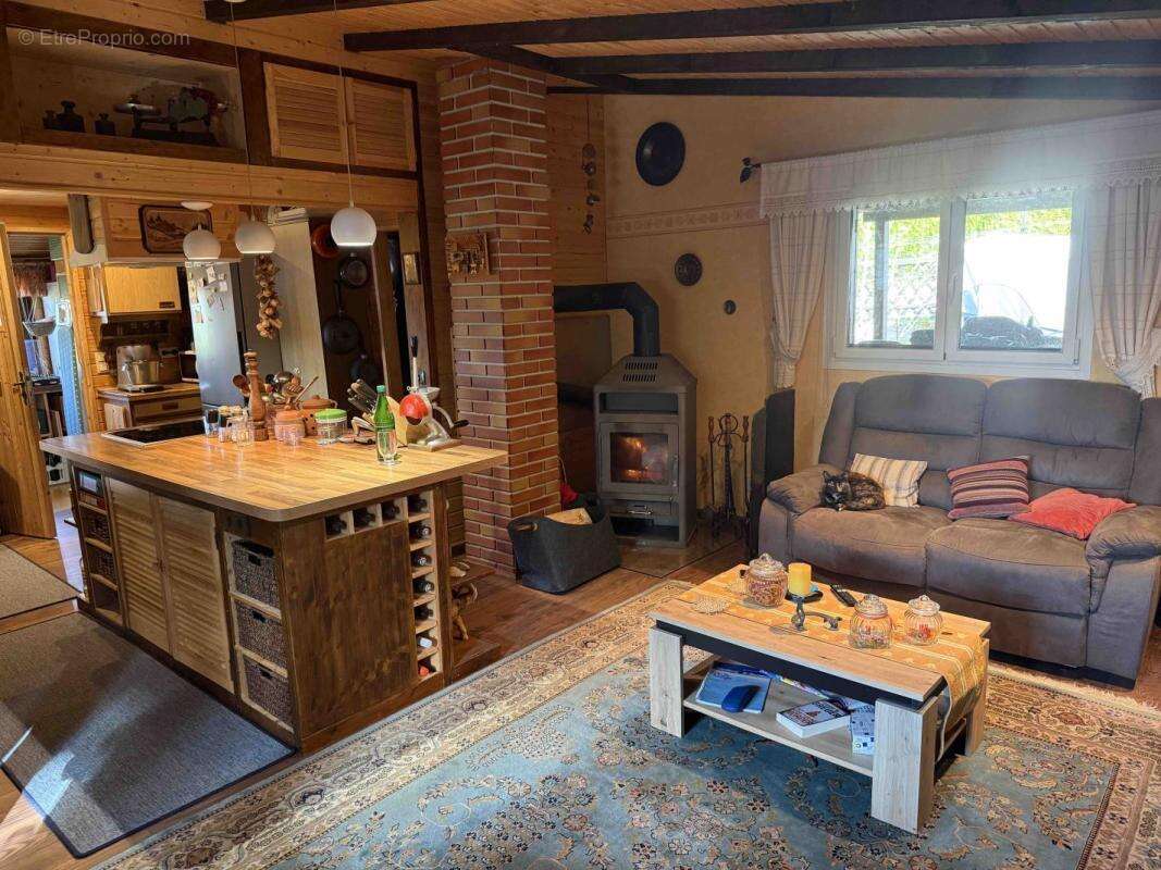 Maison à PUTTELANGE-AUX-LACS