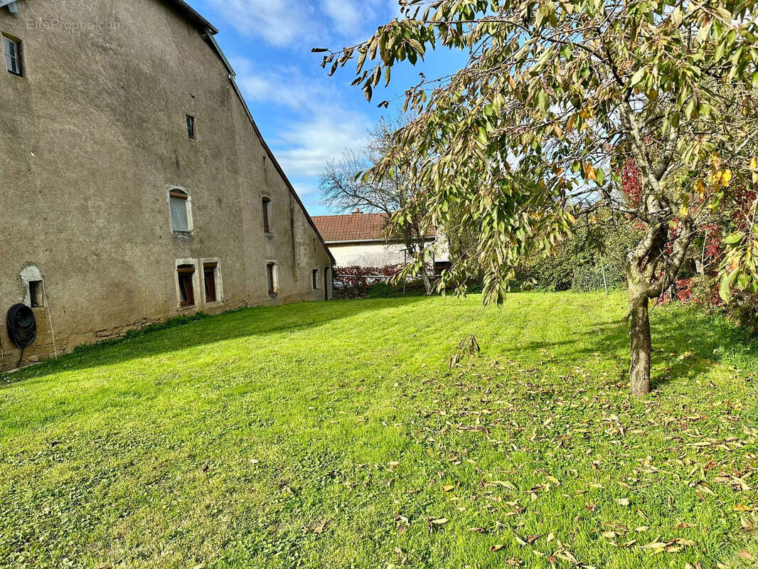 Maison à VILLERSEXEL