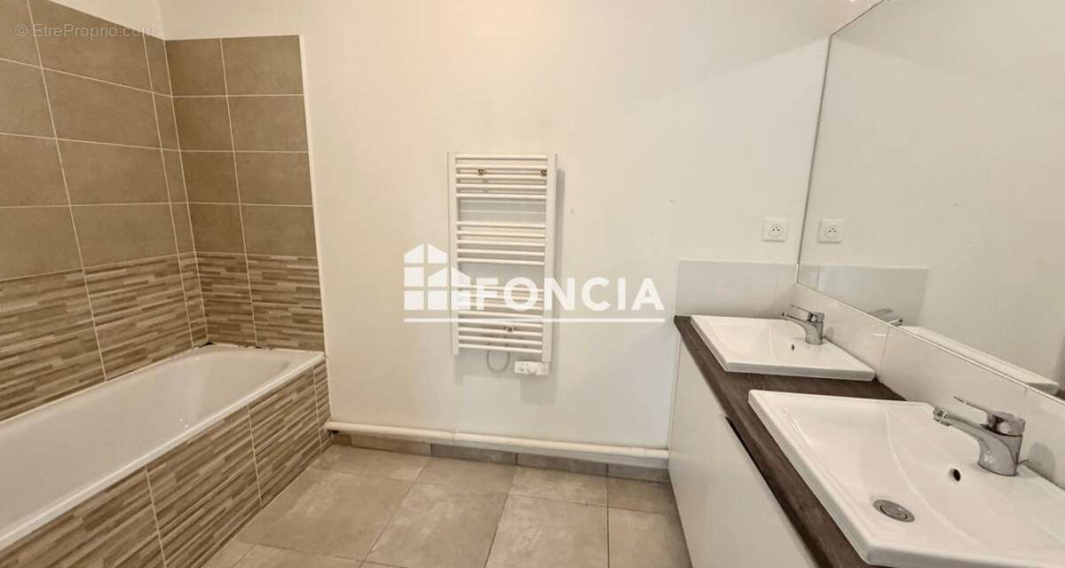 À vendre – Superbe T3 récent au Plan-du-Castellet, à seulement 10 minutes de Bandol - photo 6