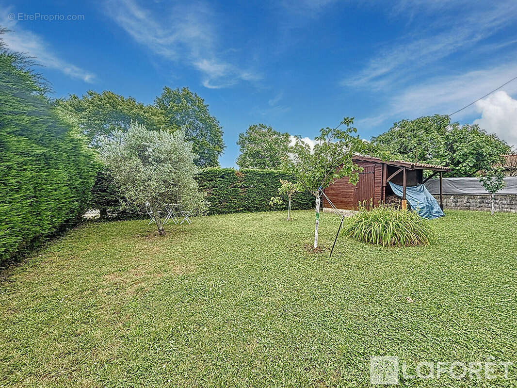 Maison à CARBON-BLANC