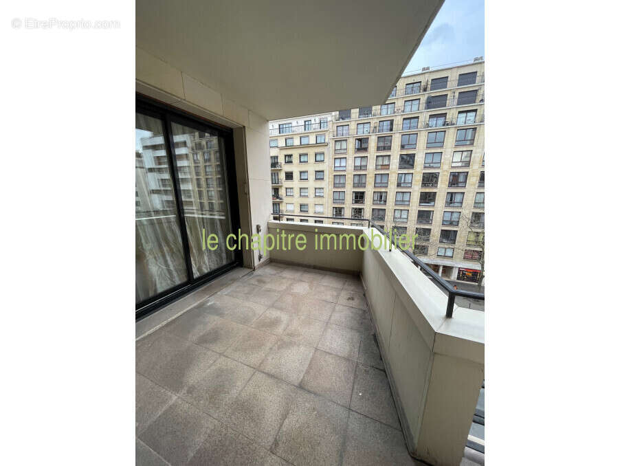 Appartement à PARIS-16E