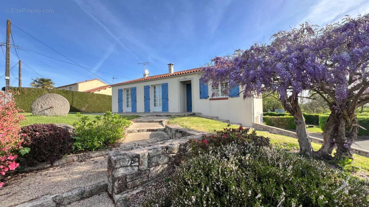 Maison à SAINT-MESMIN