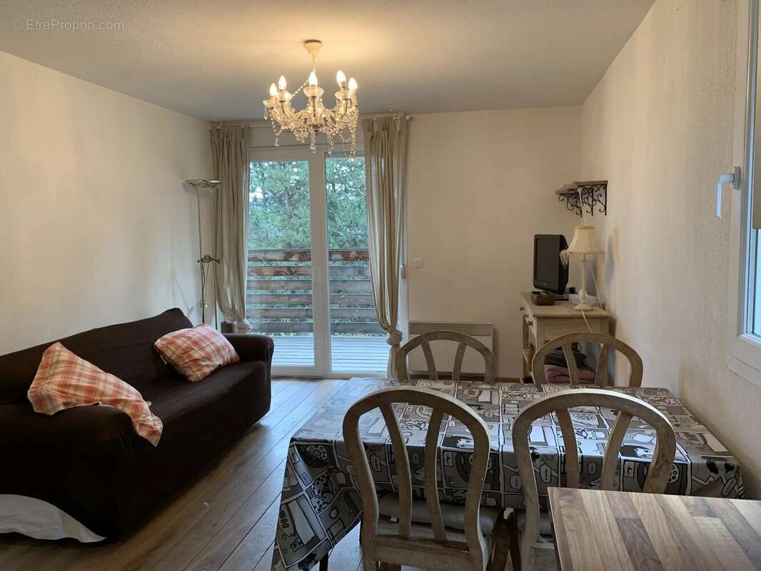 Appartement à LES ANGLES