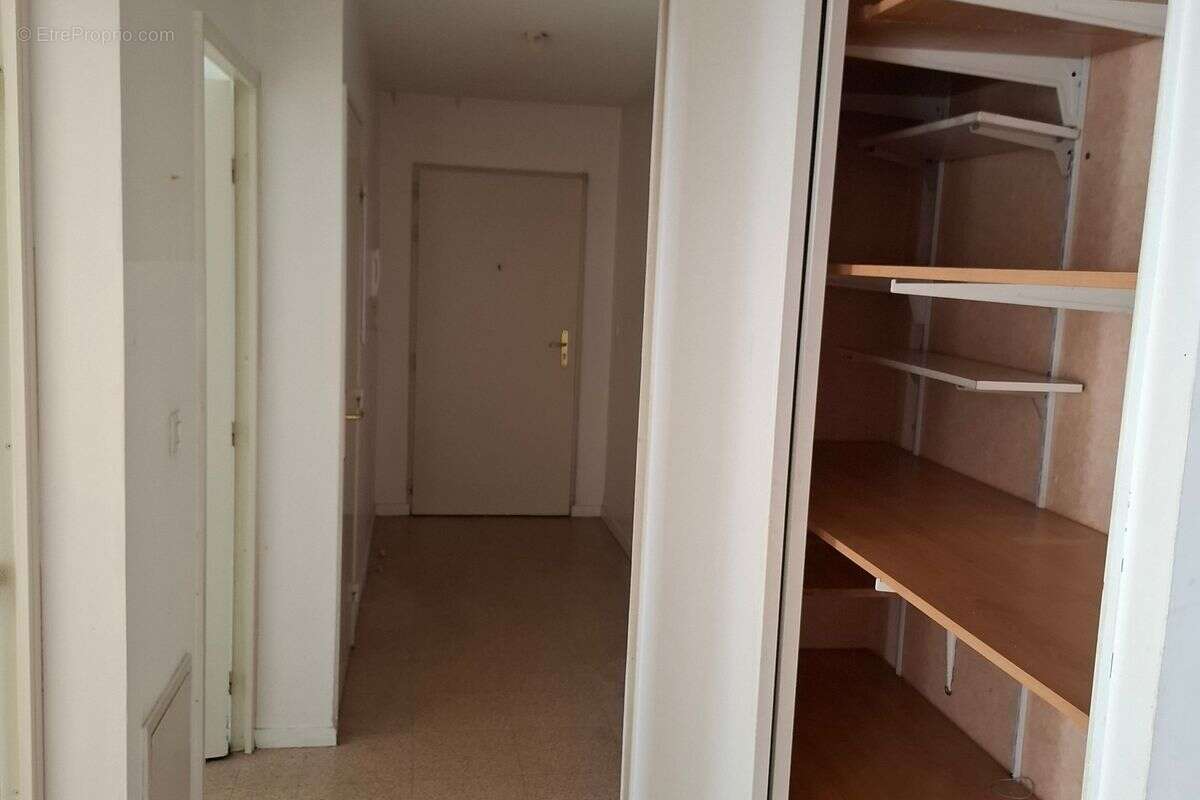 Appartement à OULLINS