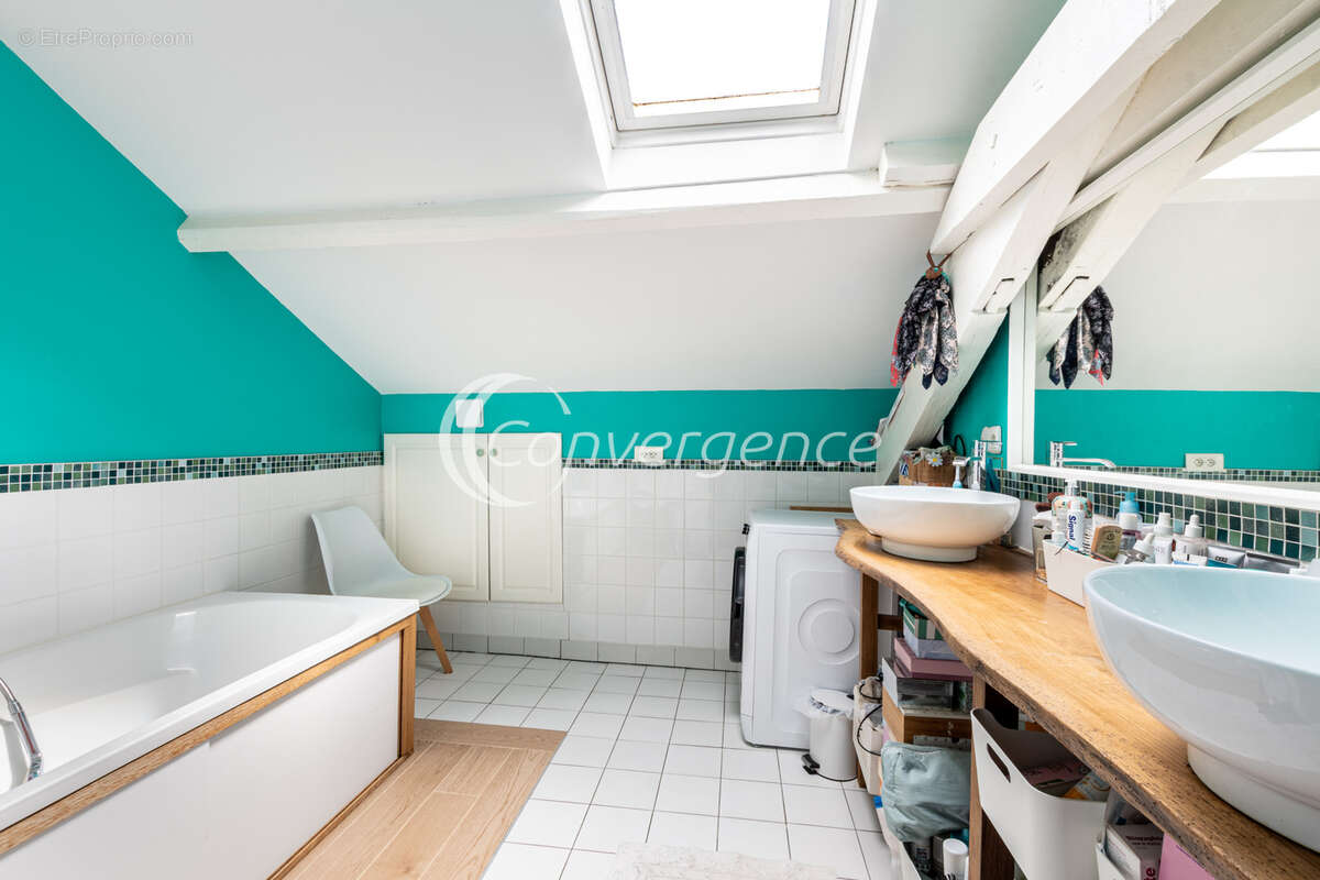 Appartement T4- duplex- hyper centre - photo 9