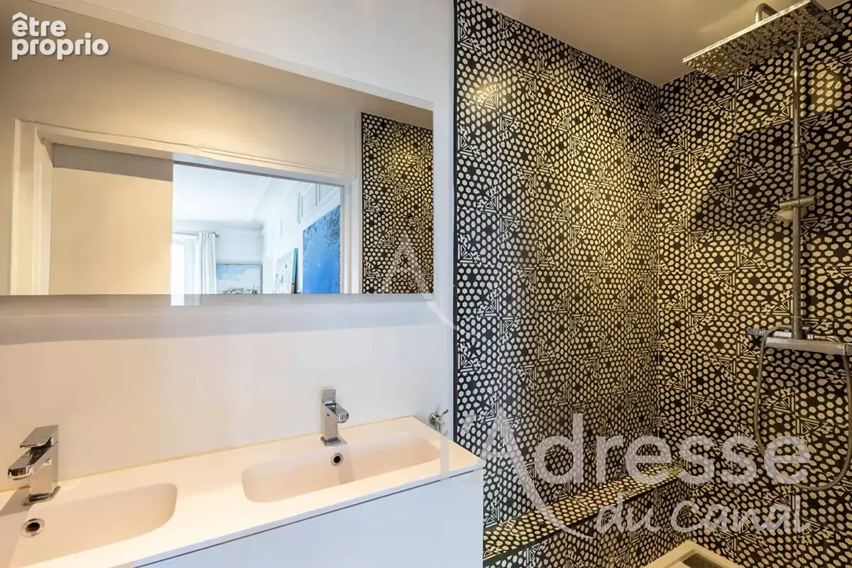 Appartement familial de rêve au bord du Canal Saint-Martin - photo 7