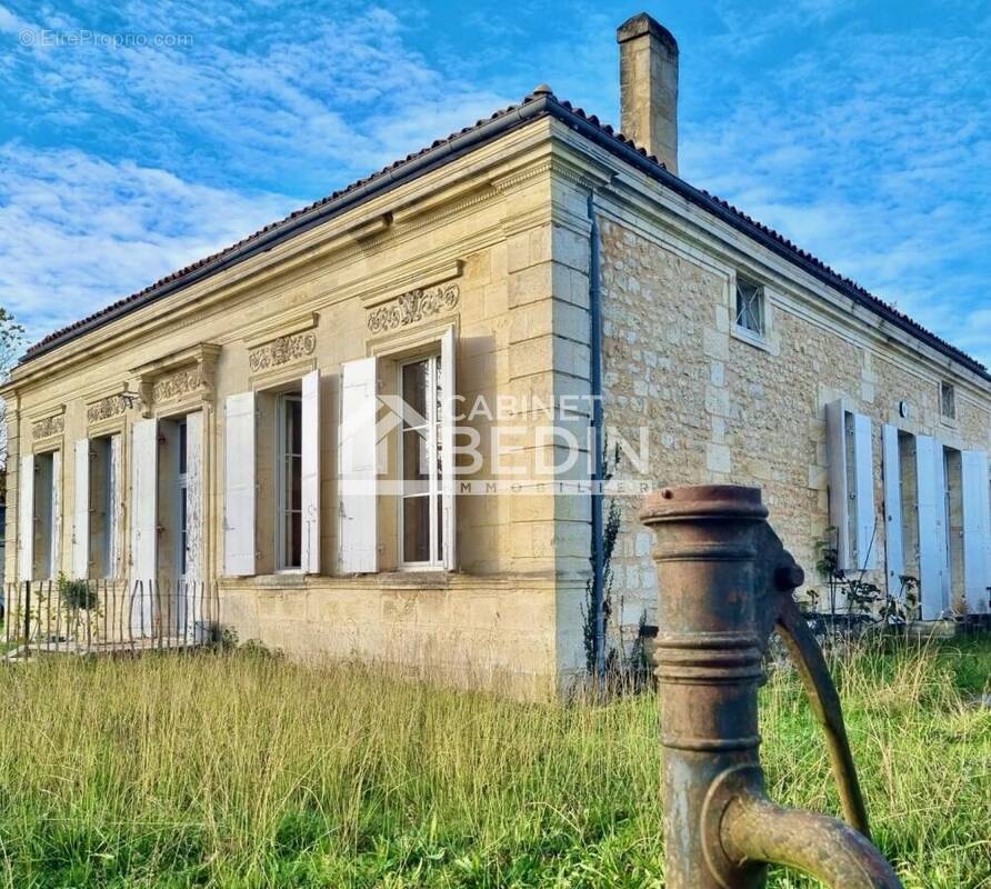 Maison à FARGUES-SAINT-HILAIRE