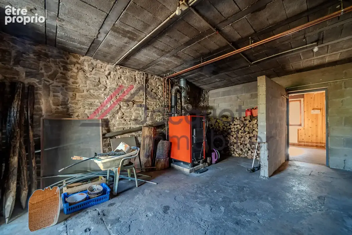 Maison 4 pièces 96 m² à vendre à Saint-Laurent-La-Roche (39570) - photo 4