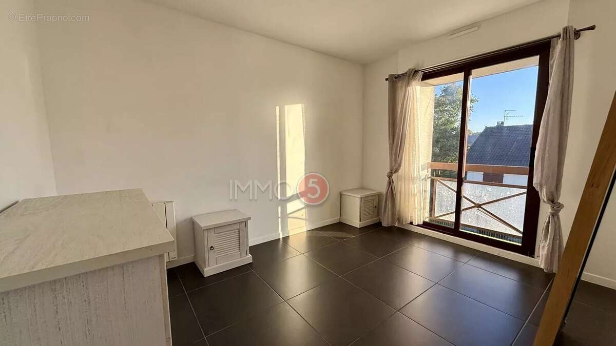 Appartement à LE RAINCY