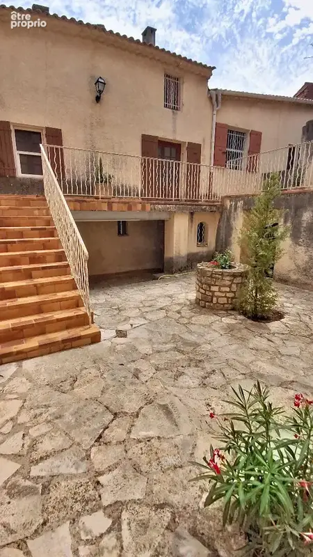 Maison Domazan 150 m2 avec cour intérieur et Garage - photo 2