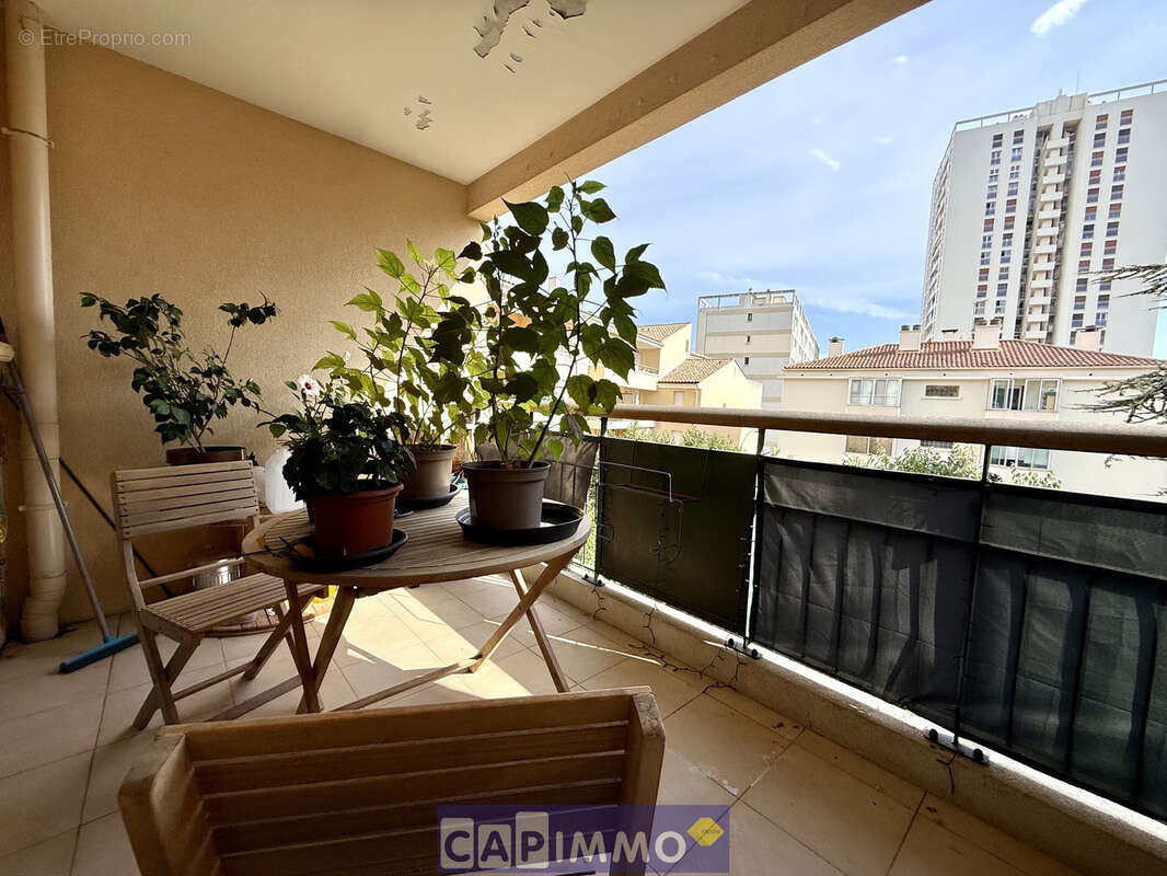 TOULON Claret - Saint Anne, T2 50m2 avec terrasse et garage - photo 3