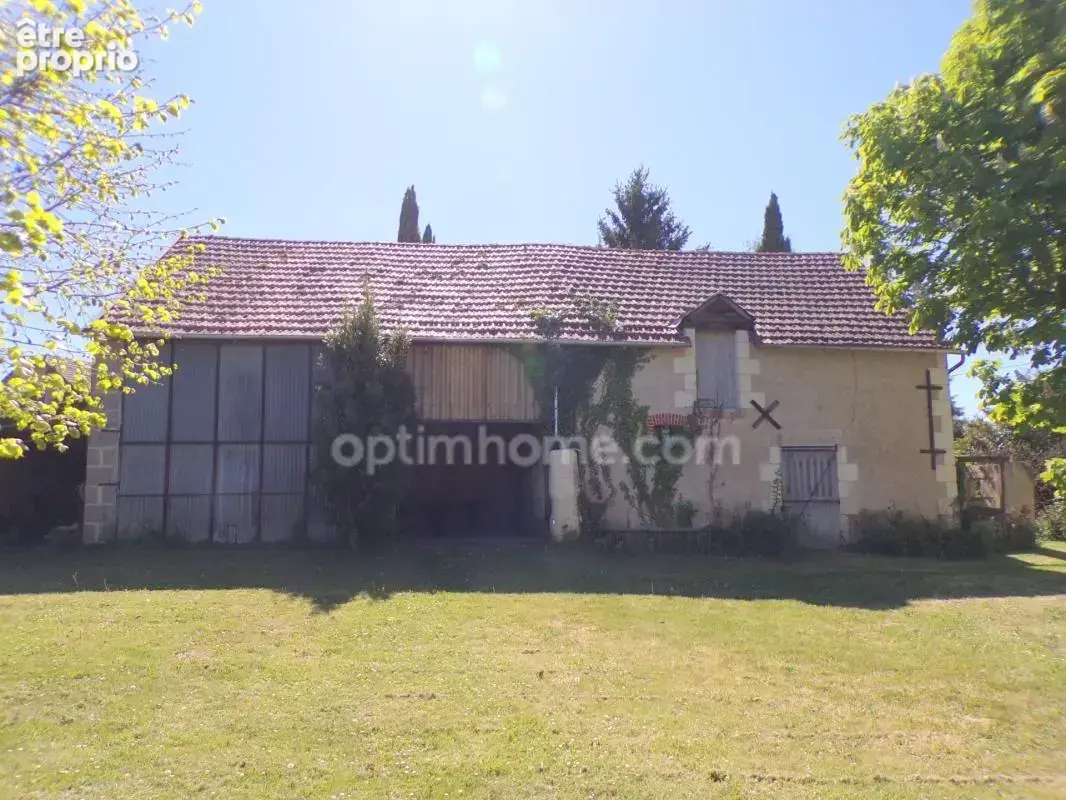 Au coeur du charmant village de Poulaines, une authentique longère de 6 pièces accompagnée de ses dépendances, offrant un cadre  - photo 19
