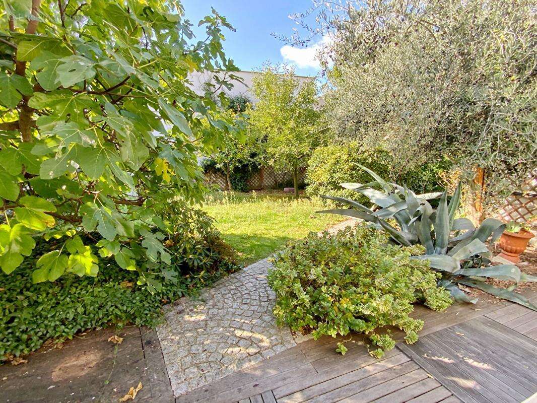 Maison à GENNEVILLIERS