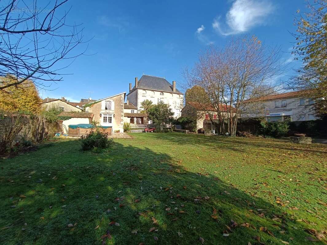 Maison à CIVRAY