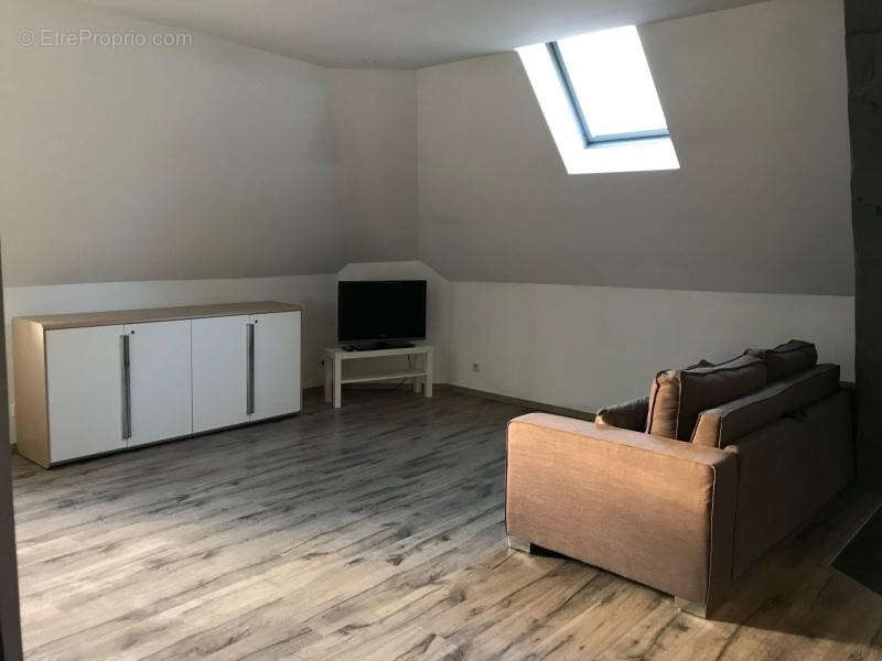 Beau T1 meublé - photo 3