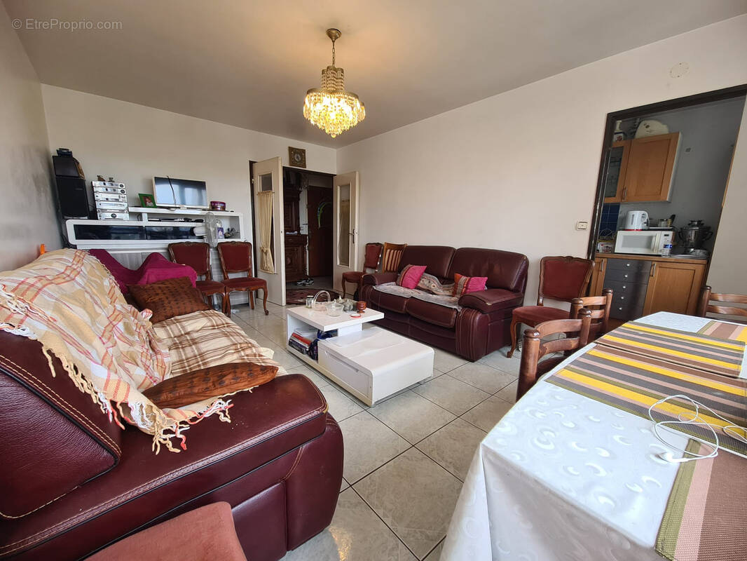 Appartement à BOISSY-SAINT-LEGER