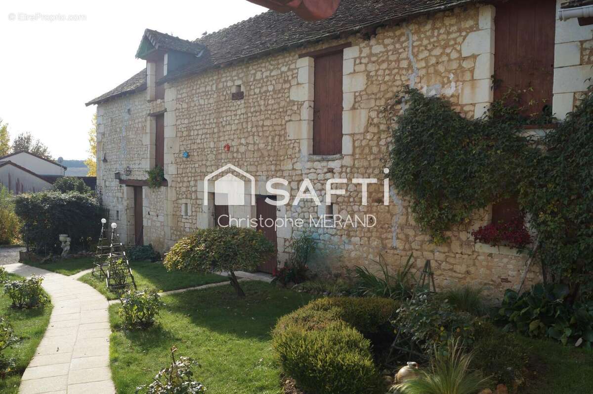 Photo 6 - Maison à DANGE-SAINT-ROMAIN