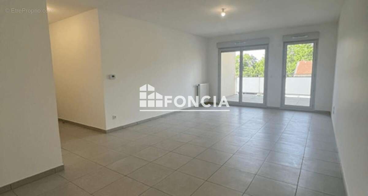 Appartement à RILLIEUX-LA-PAPE
